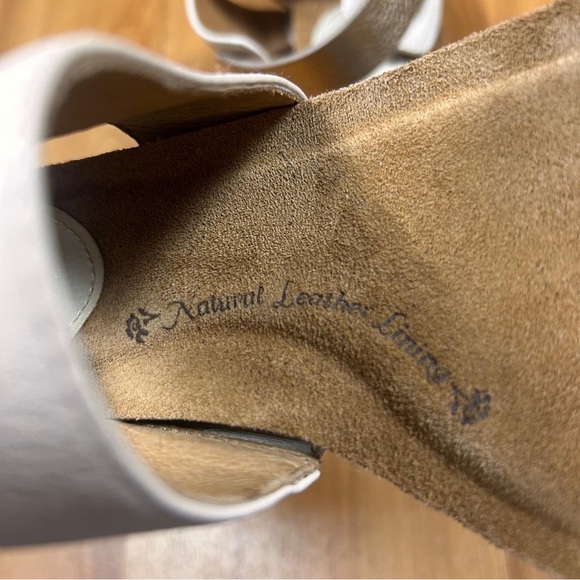 Sofft Vanita Womens Size 9.5M Taupe Gold Leather Slingback Wedge Sandals - Picture 4 of 9